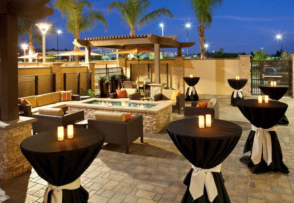 Courtyard By Marriott San Diego Oceanside Bagian luar foto