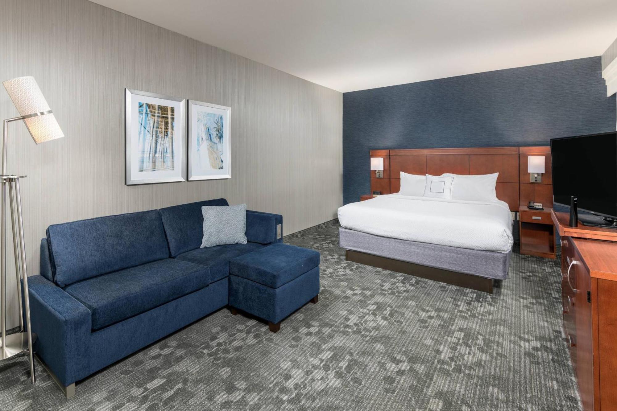 Courtyard By Marriott San Diego Oceanside Bagian luar foto