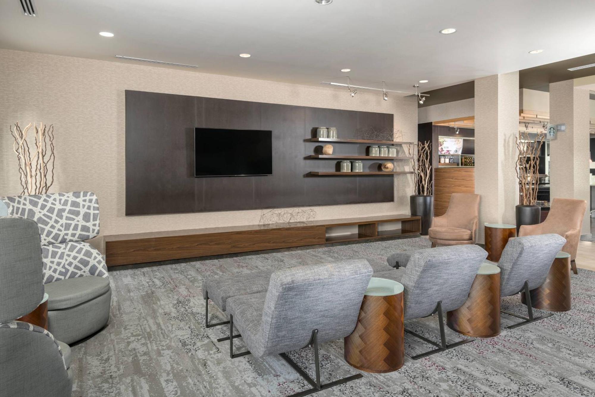 Courtyard By Marriott San Diego Oceanside Bagian luar foto