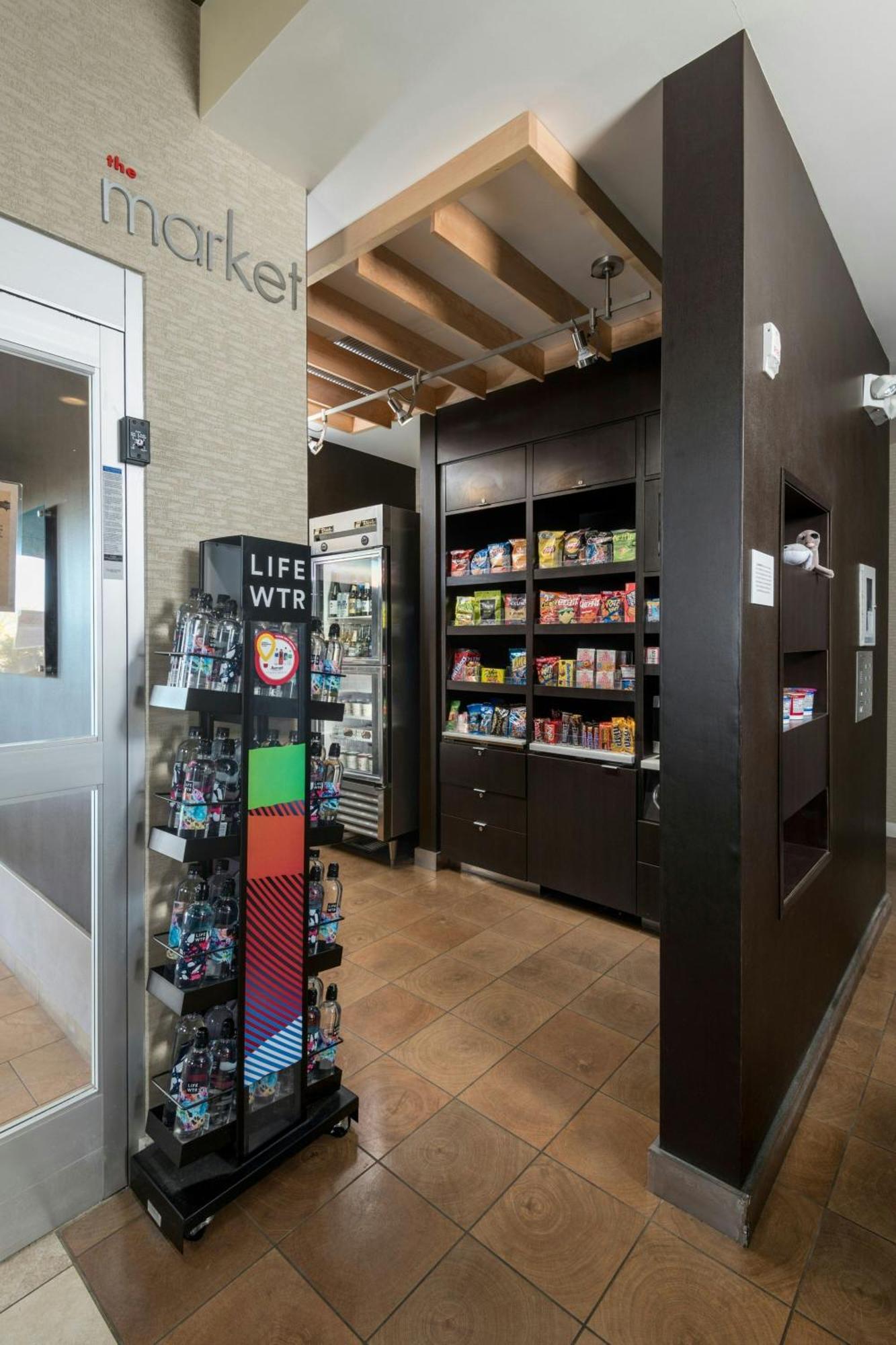 Courtyard By Marriott San Diego Oceanside Bagian luar foto