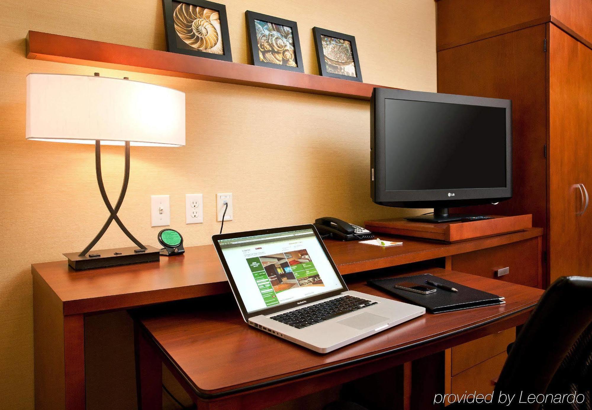 Courtyard By Marriott San Diego Oceanside Fasilitas foto