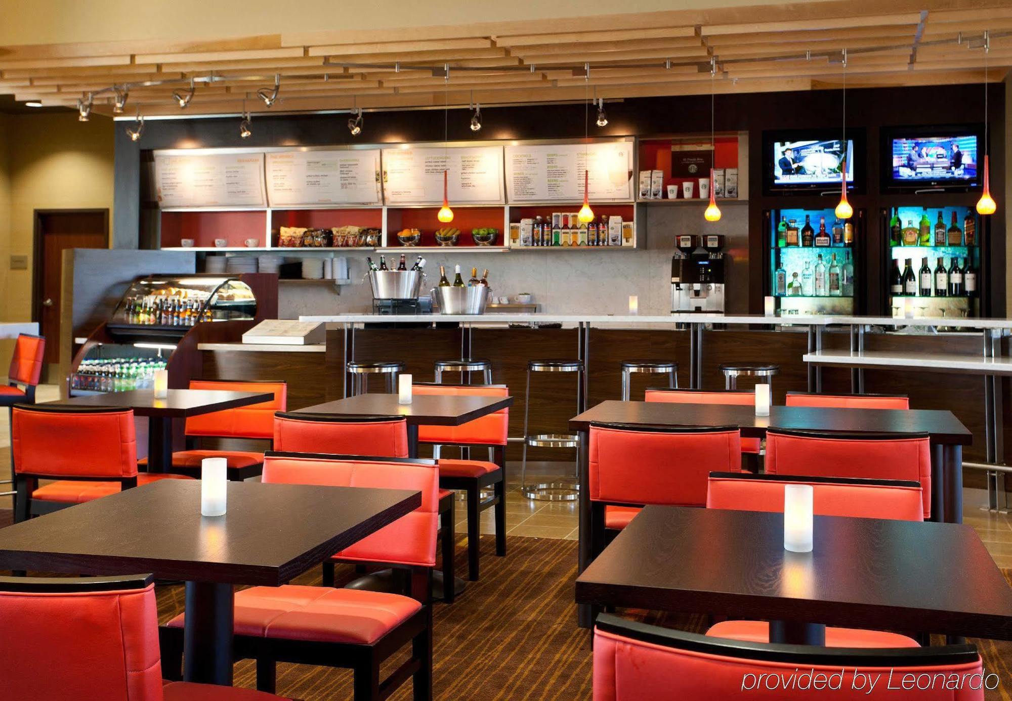 Courtyard By Marriott San Diego Oceanside Restoran foto